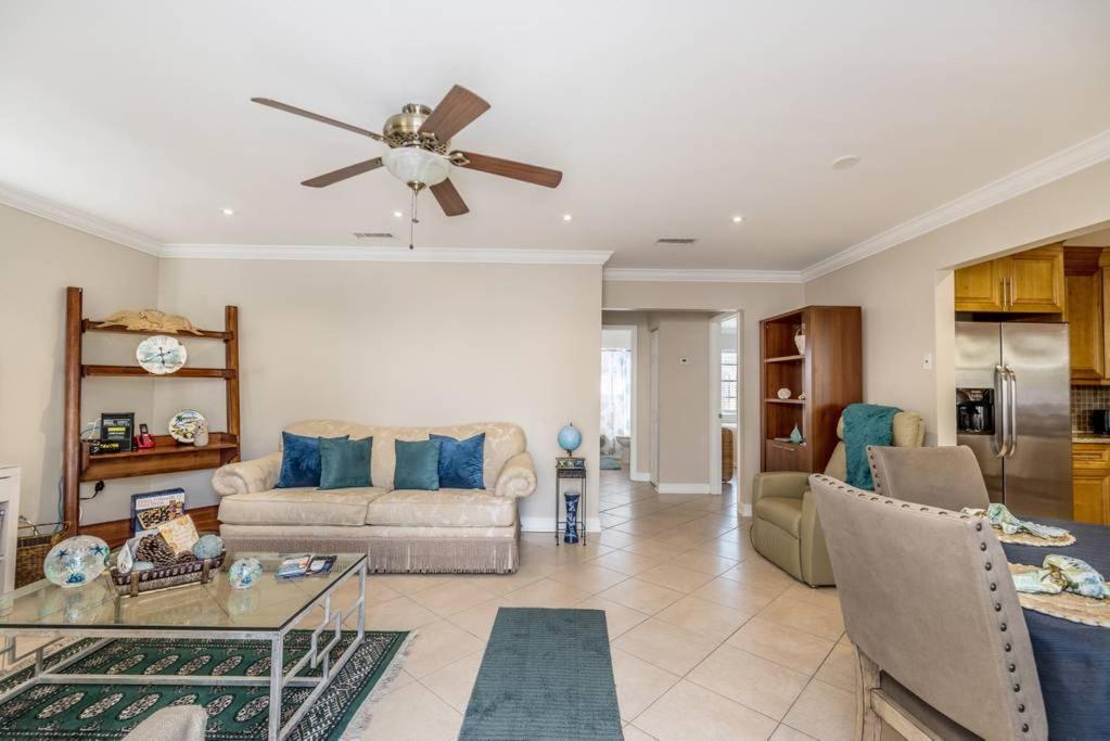Ocean Vacation Breeze Holiday home *
