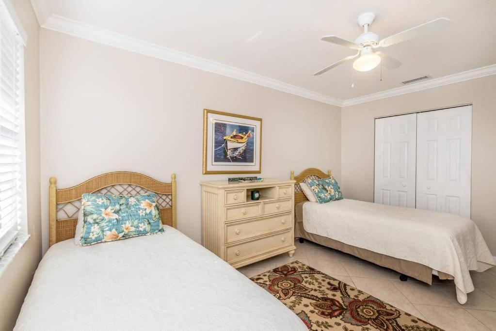 Ocean Vacation Breeze Holiday home Lantana